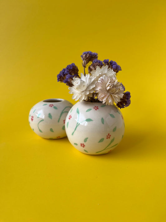 Rose Mini Vase ~ Round